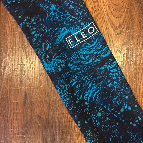 Fleo El Toro 25” inseam - Picture 2 of 5